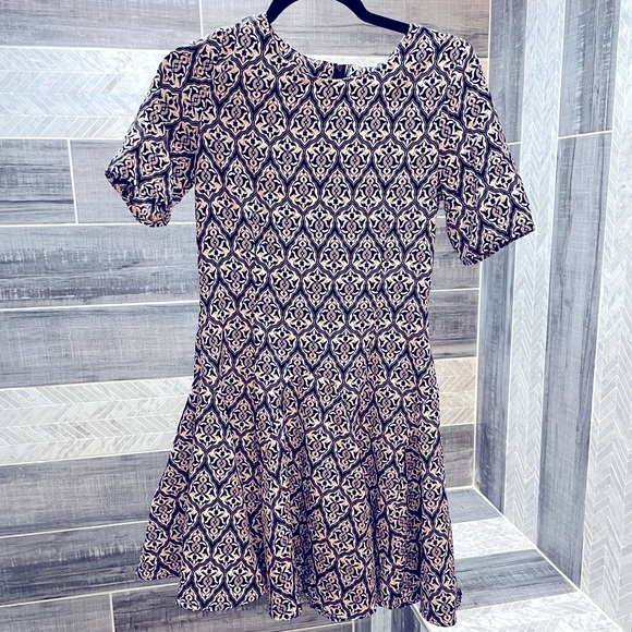 H&M Conscious Collection Pattern Skater Dress Size 4 - Picture 2 of 8